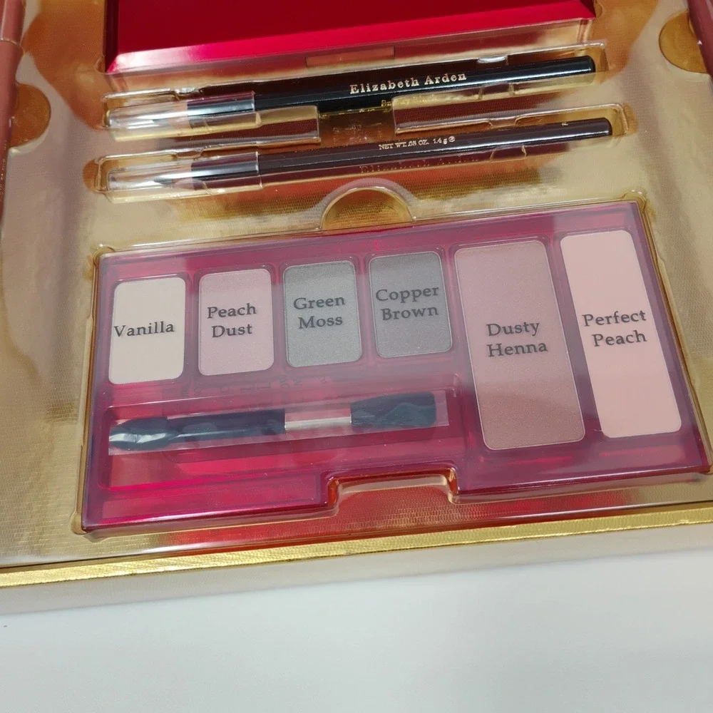 Elizabeth Arden Makeup Set Exceptional Lipstick Gloss Eyeshadow Palette Pencil